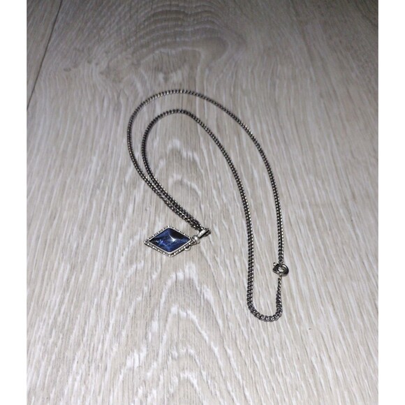 Art Deco - British Morpho Butterfly Wing Sterling Silver Diamond Shap Necklace - Picture 3 of 10